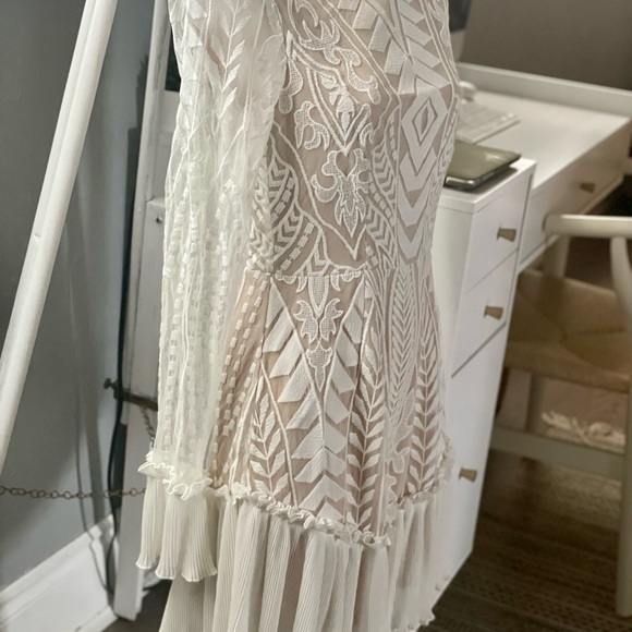 SAINTS & SECRETS - vici dress - Picture 2 of 4